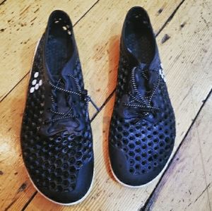 Vivobarefoot Ultra Black Slip-on Shoes size 41